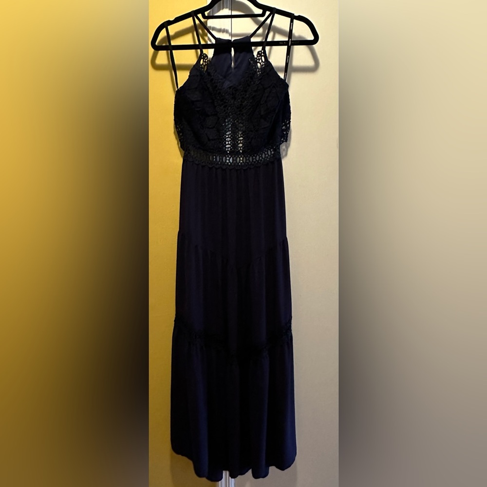 SOIEBLU NAVY BLUE LACE UPPER/SOLID LOWER LONG OPEN BACK DRESS (M)